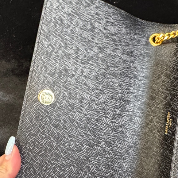 Yves Saint Laurent Medium Kate Bag - Picture 6 of 16